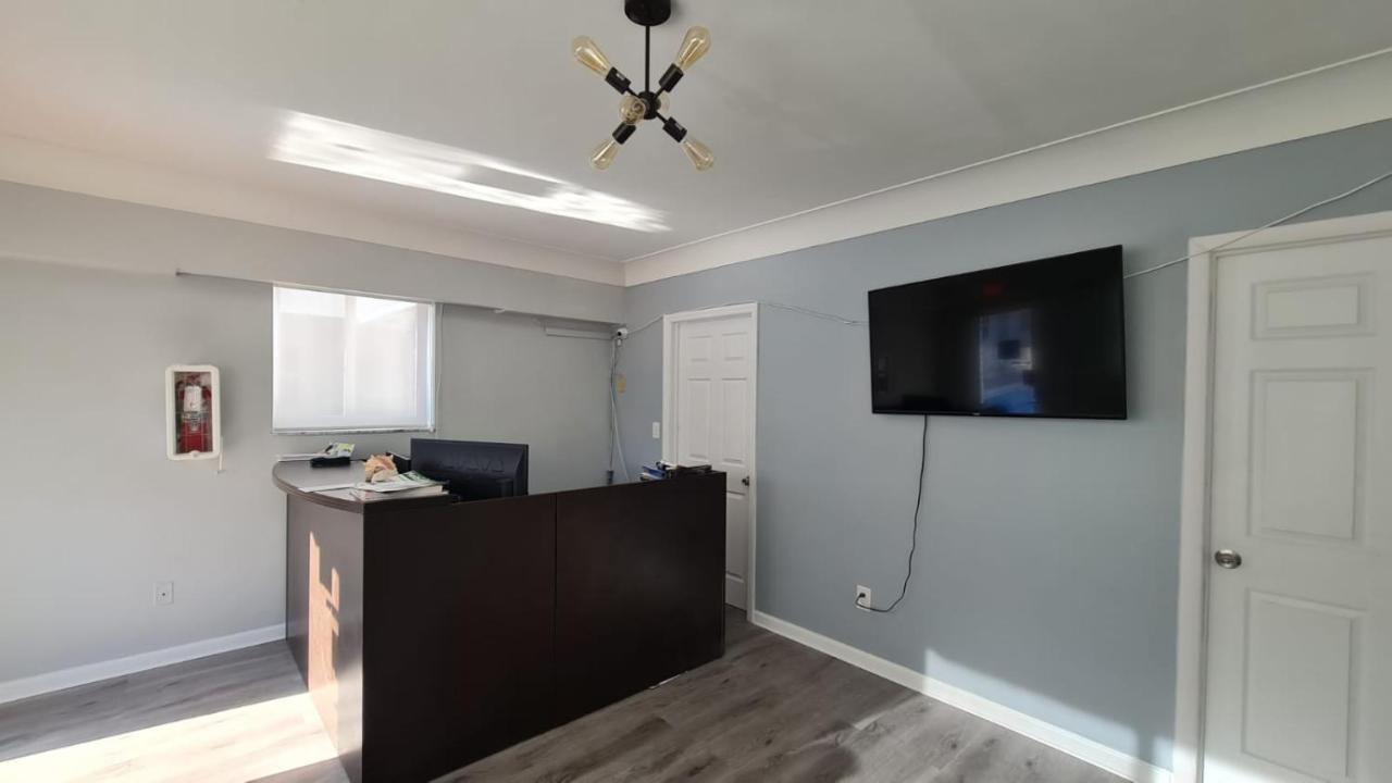 Pousada Suites Hollywood Luaran gambar