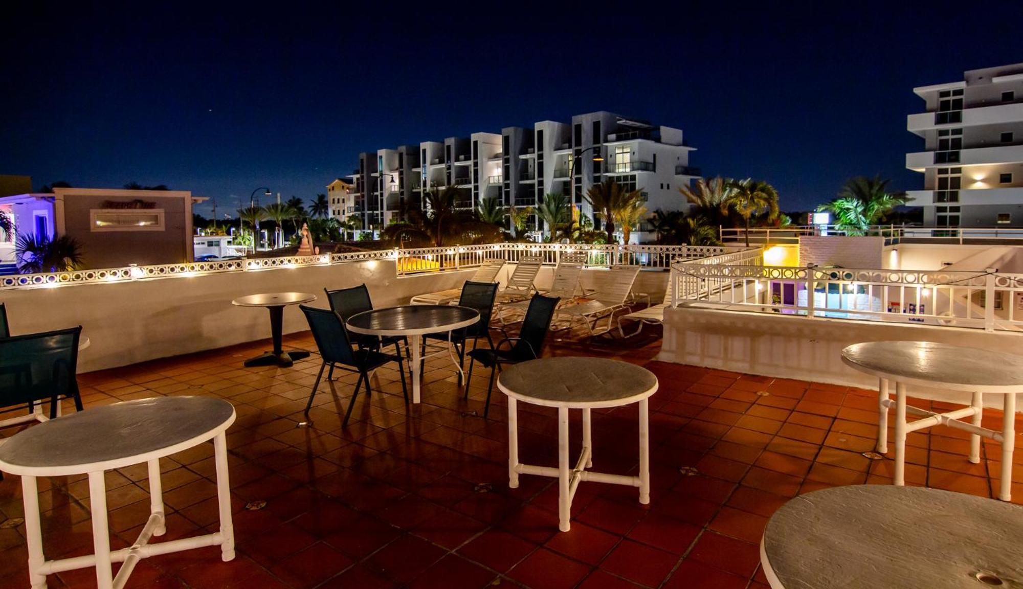 Pousada Suites Hollywood Luaran gambar