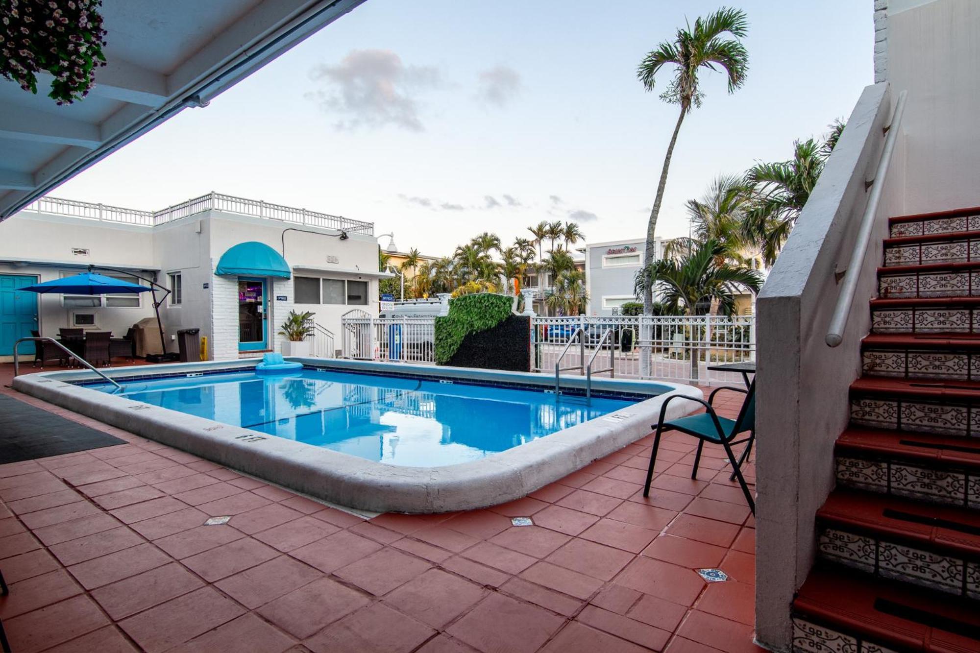 Pousada Suites Hollywood Luaran gambar