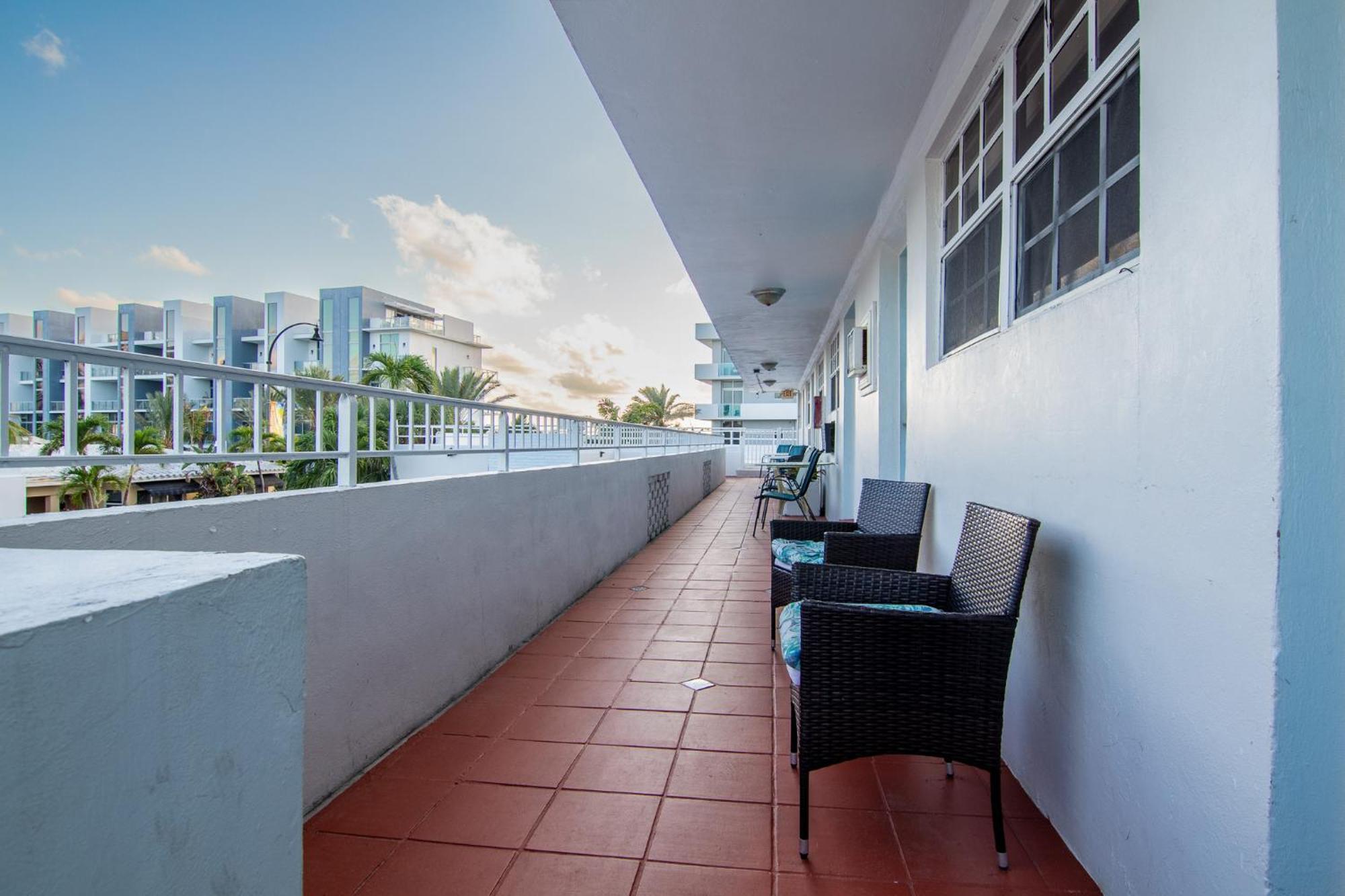 Pousada Suites Hollywood Luaran gambar