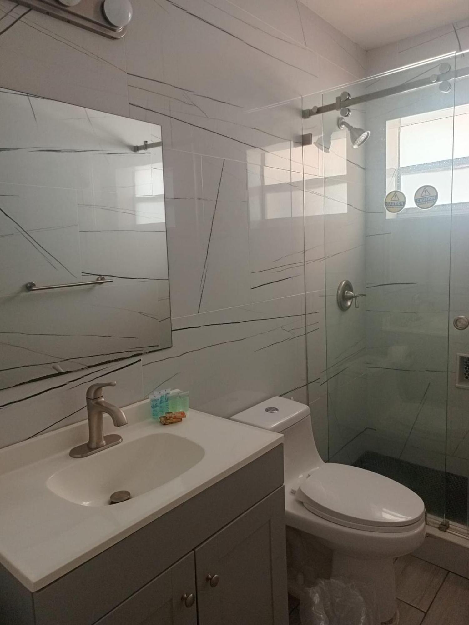 Pousada Suites Hollywood Luaran gambar